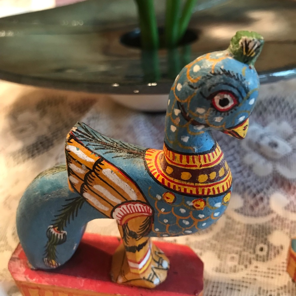 HAND CRAFTED PAINTED BIRDS VINTAGE - Picture 7 of 9